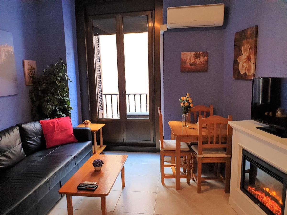 Apartamentos Dana Sol Madrid Kültér fotó