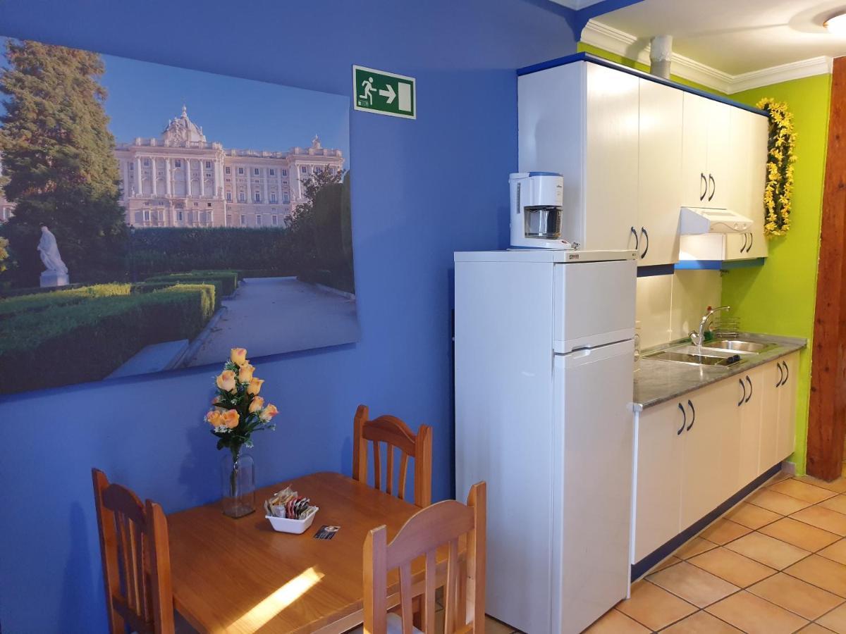 Apartamentos Dana Sol Madrid Kültér fotó