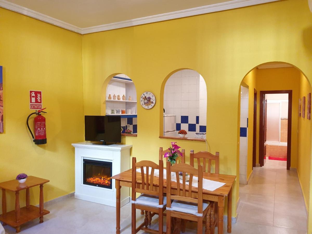 Apartamentos Dana Sol Madrid Kültér fotó